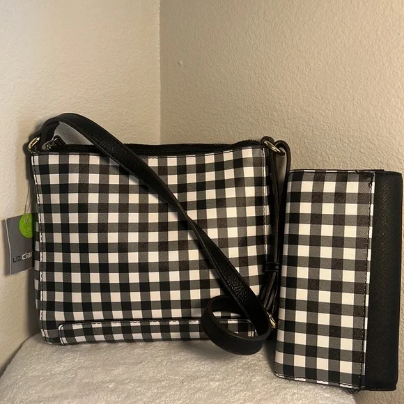 “NEW” LIZ CLAIBORNE COMBO SET - Picture 14 of 15